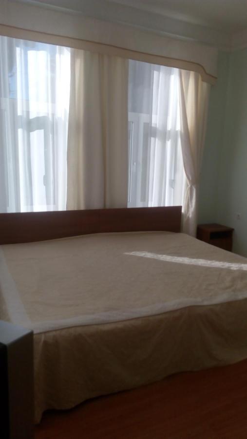 Бестужевский Дворик Gagra Buitenkant foto