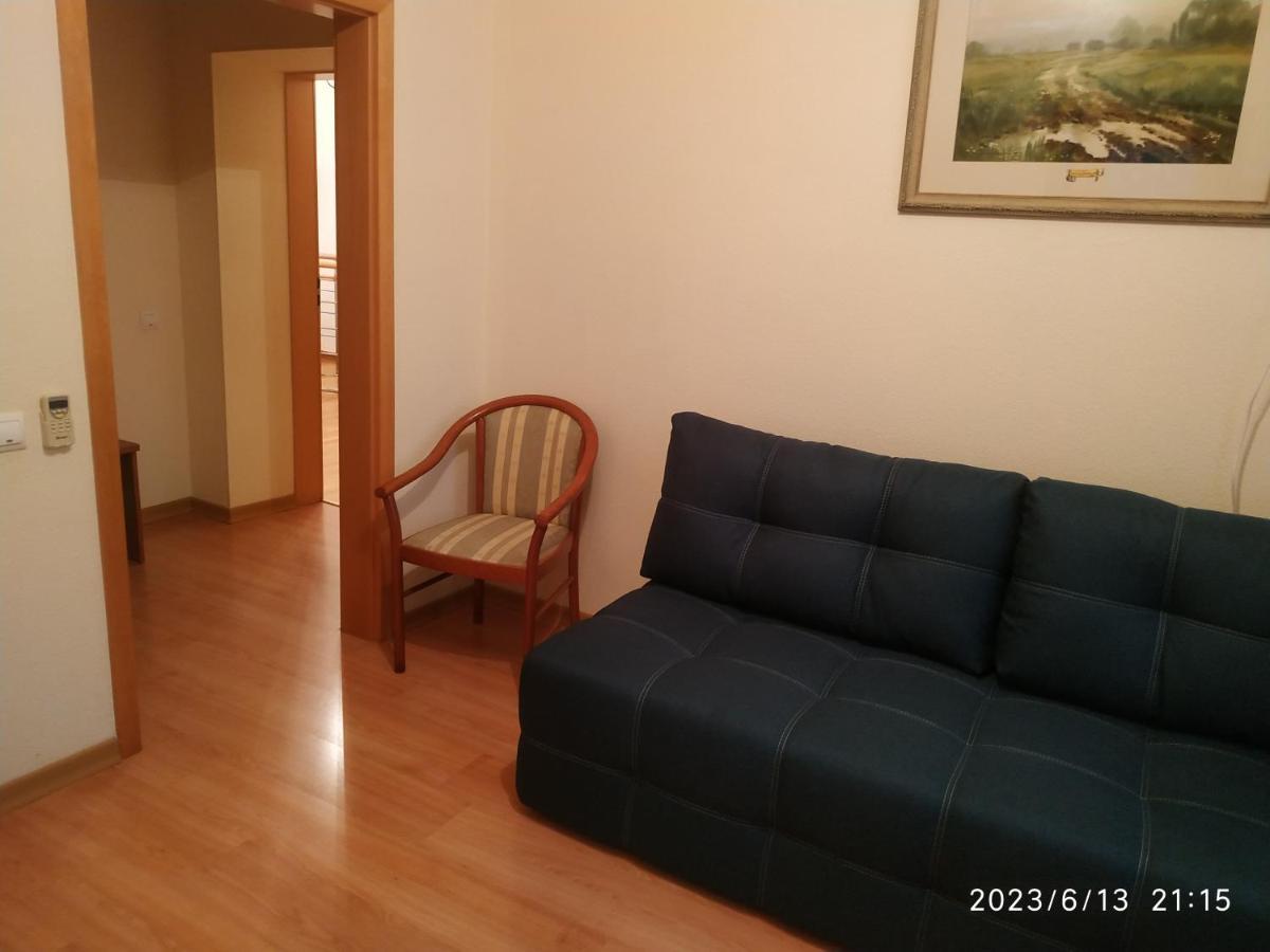 Бестужевский Дворик Gagra Buitenkant foto