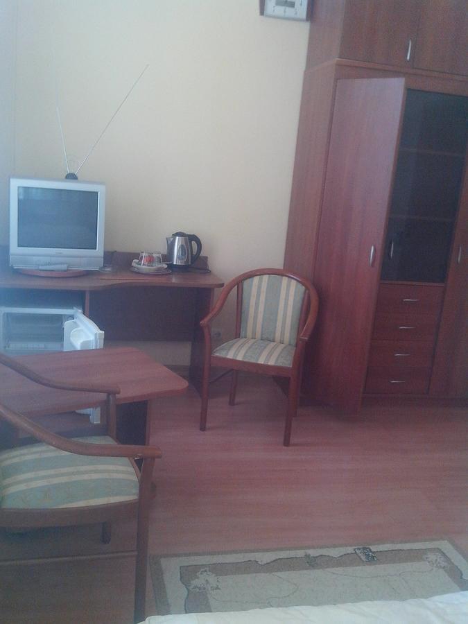 Бестужевский Дворик Gagra Buitenkant foto