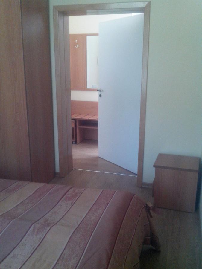 Бестужевский Дворик Gagra Buitenkant foto